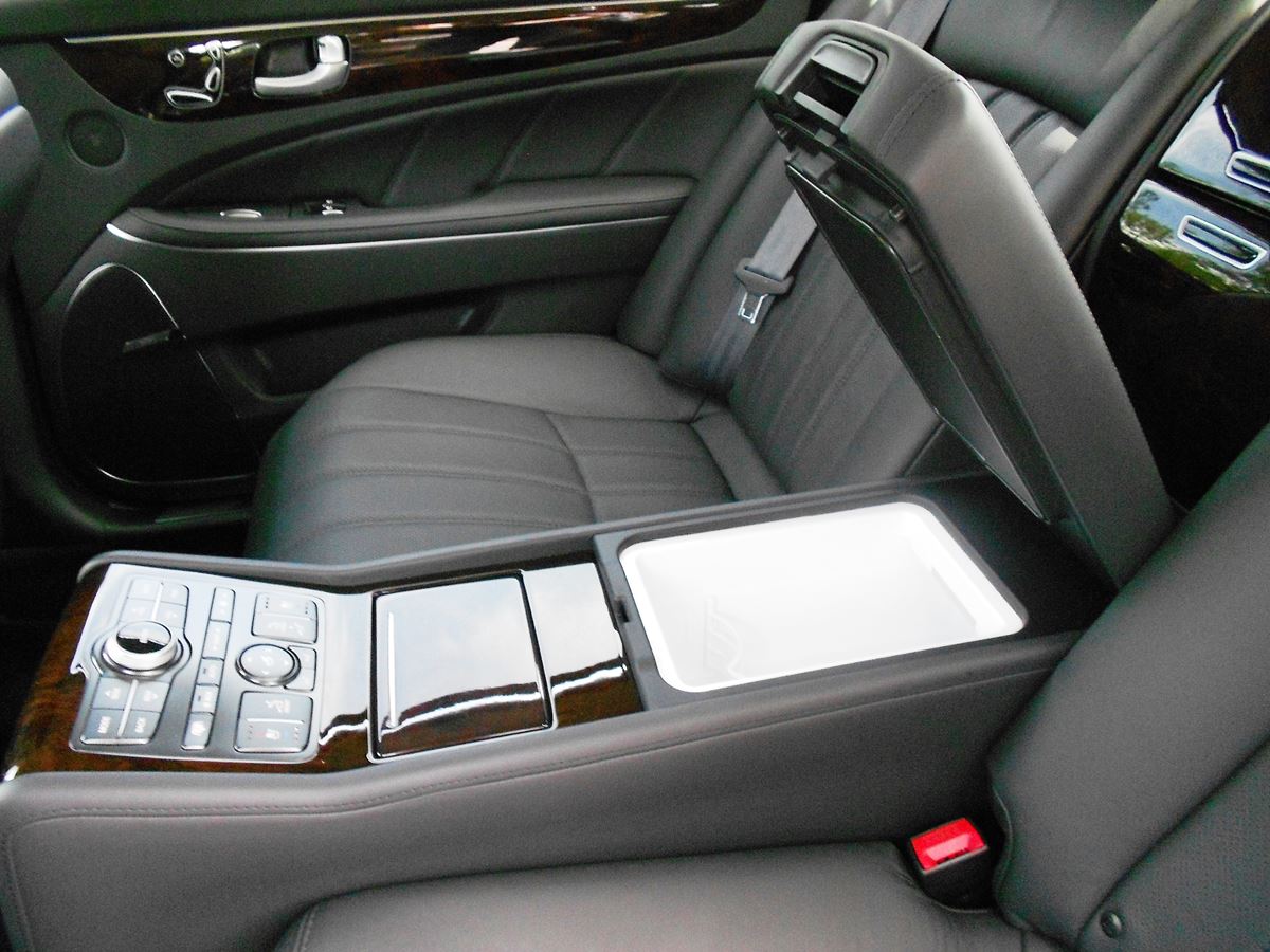 Hyundai Equus Refrigerator